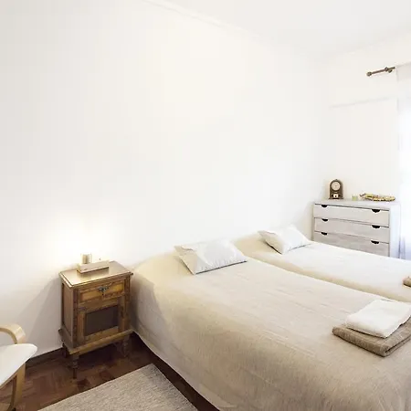 Calm, Central, Adventurous Flat Apartment *